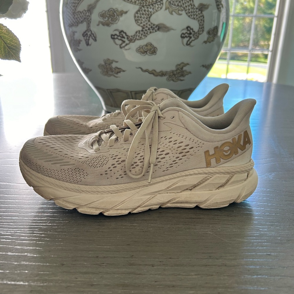 Hoka one one Clifton 7